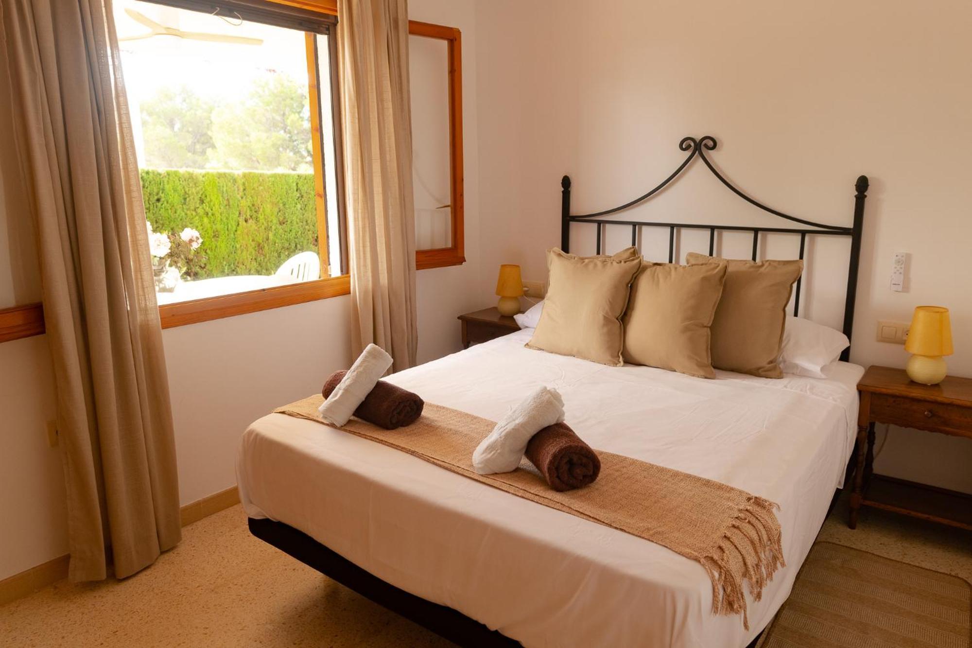 Exclusiva Villa Con Piscina Calafat Eksteriør billede
