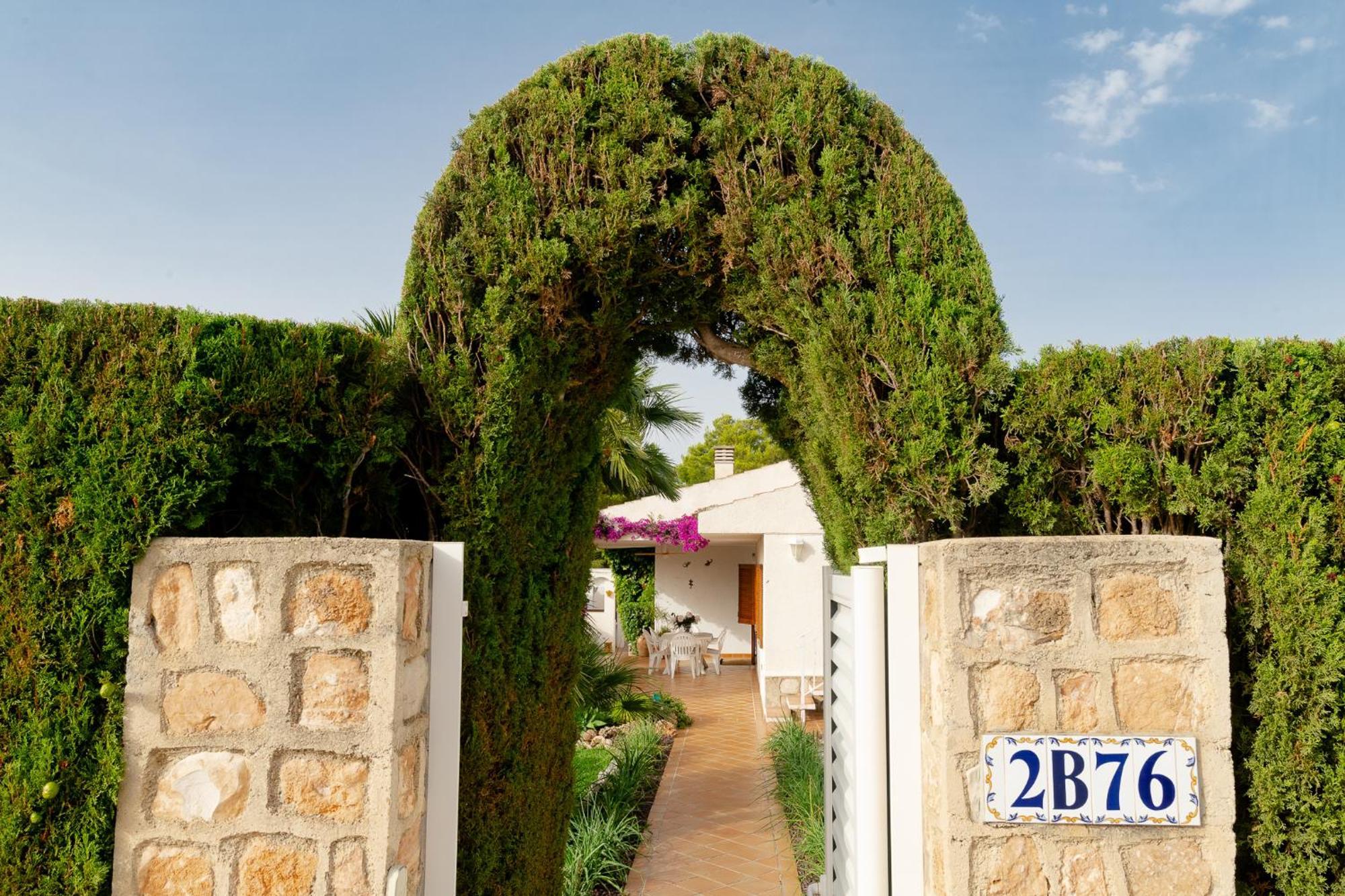 Exclusiva Villa Con Piscina Calafat Eksteriør billede